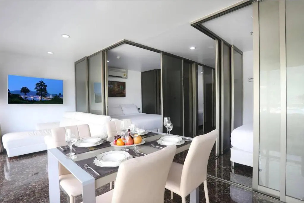 PATONG TOWER SEA VIEW 3 BEDROOMs