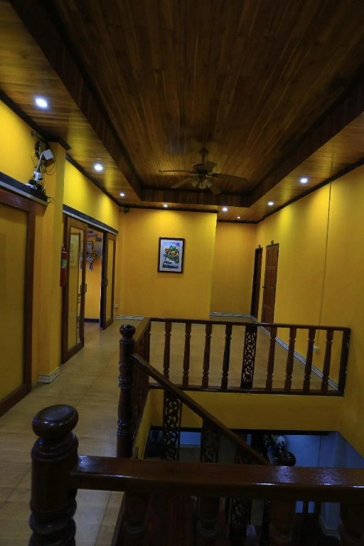 Singharat Guest House
