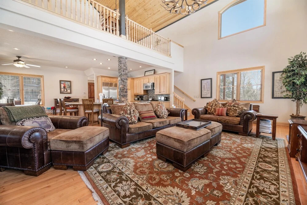 057 - Opulence at Wolf Creek