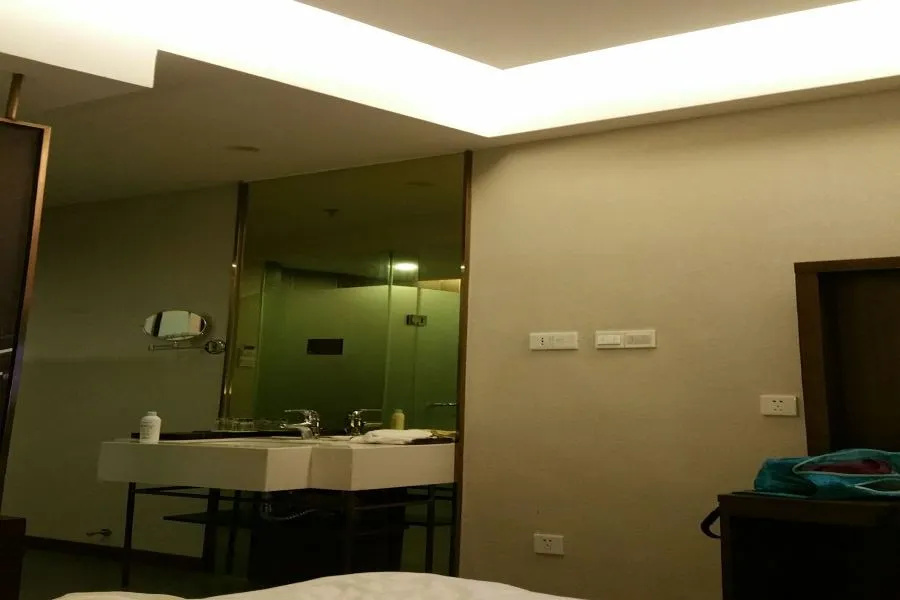 James Joyce Coffetel Qinhuangdao People Park Plaza