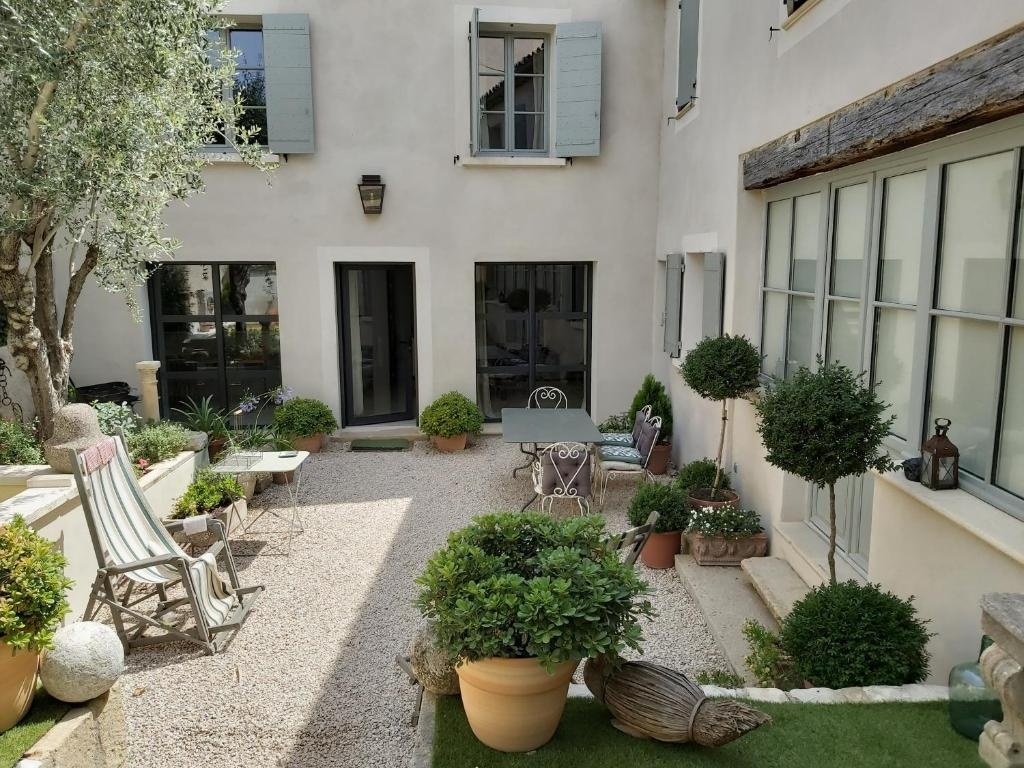 Le clos de l'olivier .Charmante maison de village