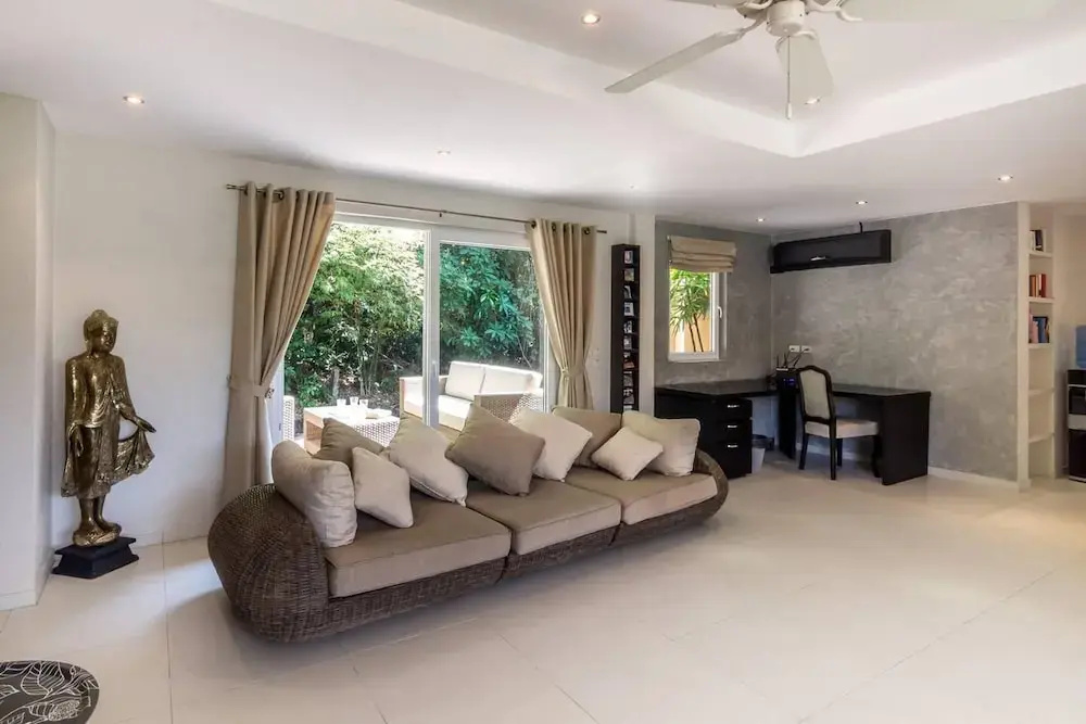 Villa Banromyen Siamroyalview 70mtrs to Beach