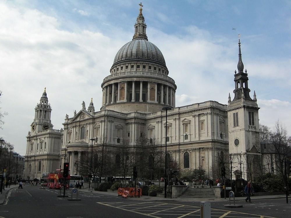 The Nine Elms Residence