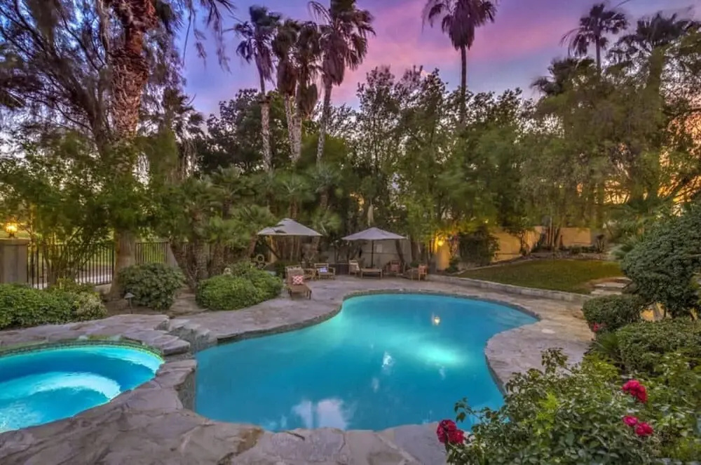 Greens A Luxury Las Vegas Pool Villa