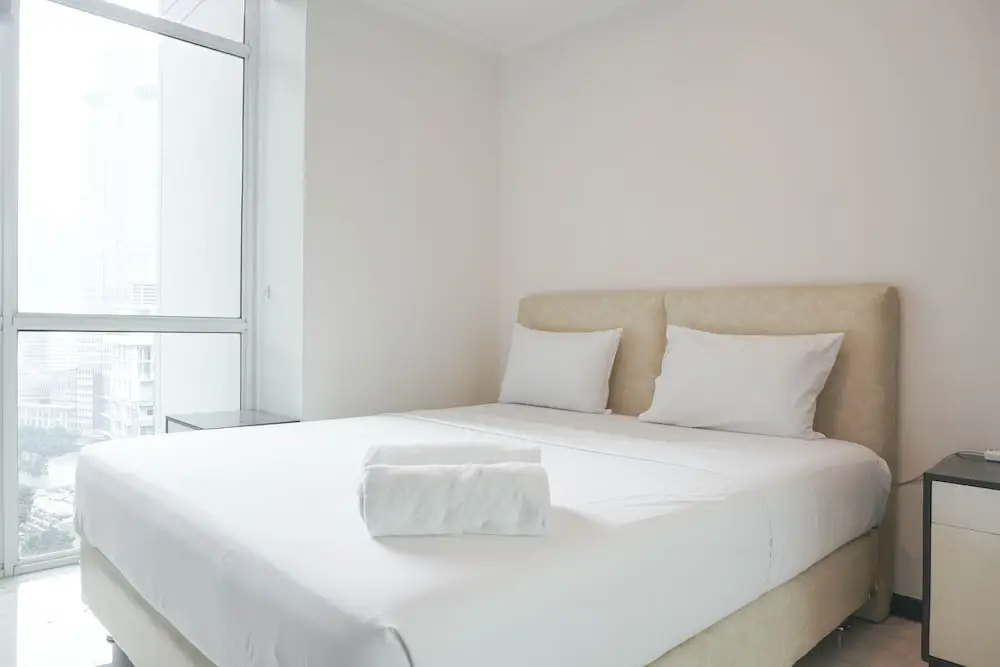 Comfort And Minimalist 3Br Apartment At Bellagio Residence