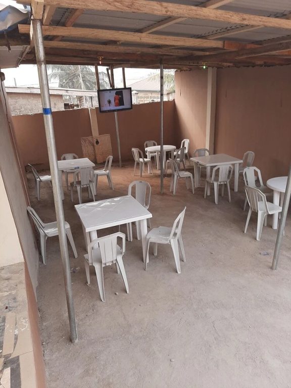 Ribbos Bar And Guest house