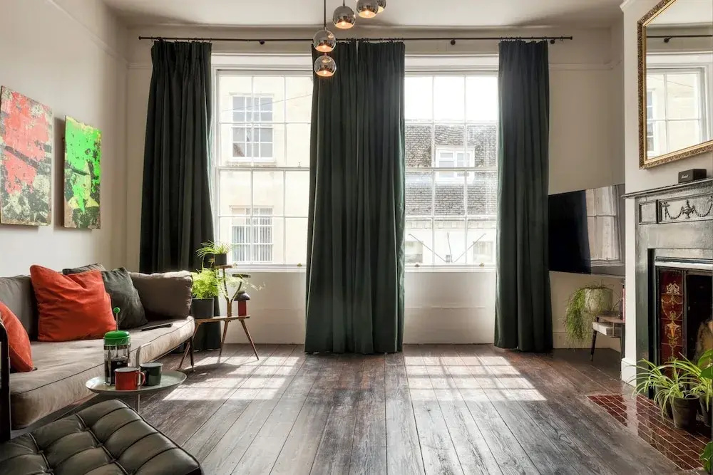 The Emporium - Stylish 2BD in Winchcombe