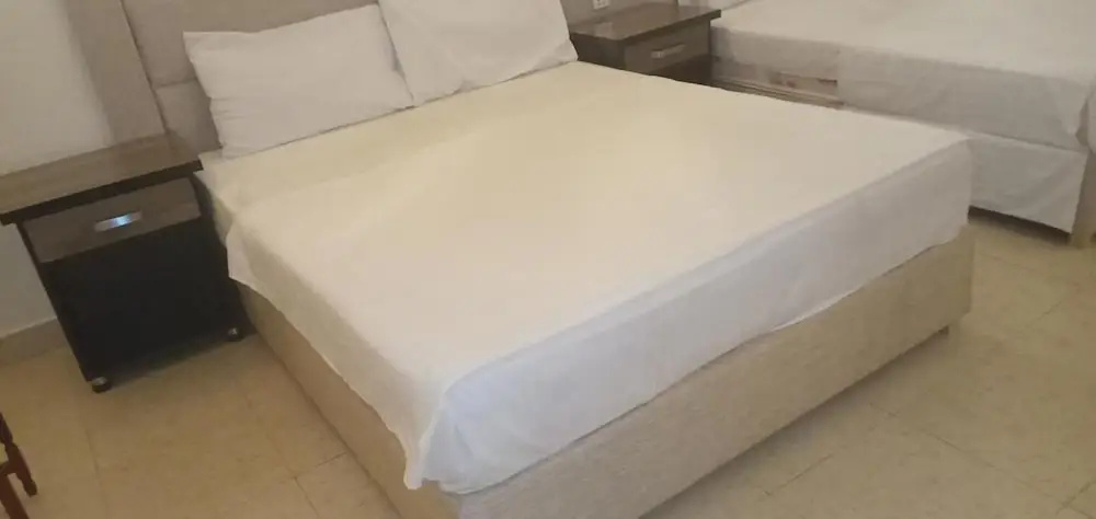 Royal Hayat - Budget Double Room