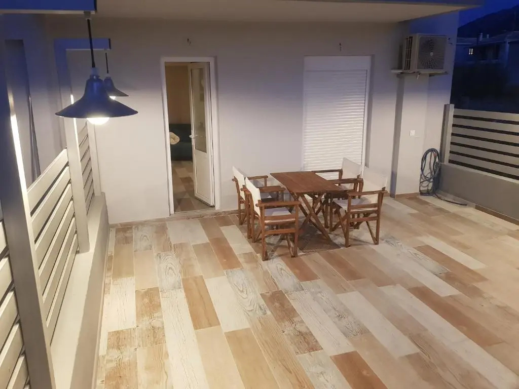 Ares Suites