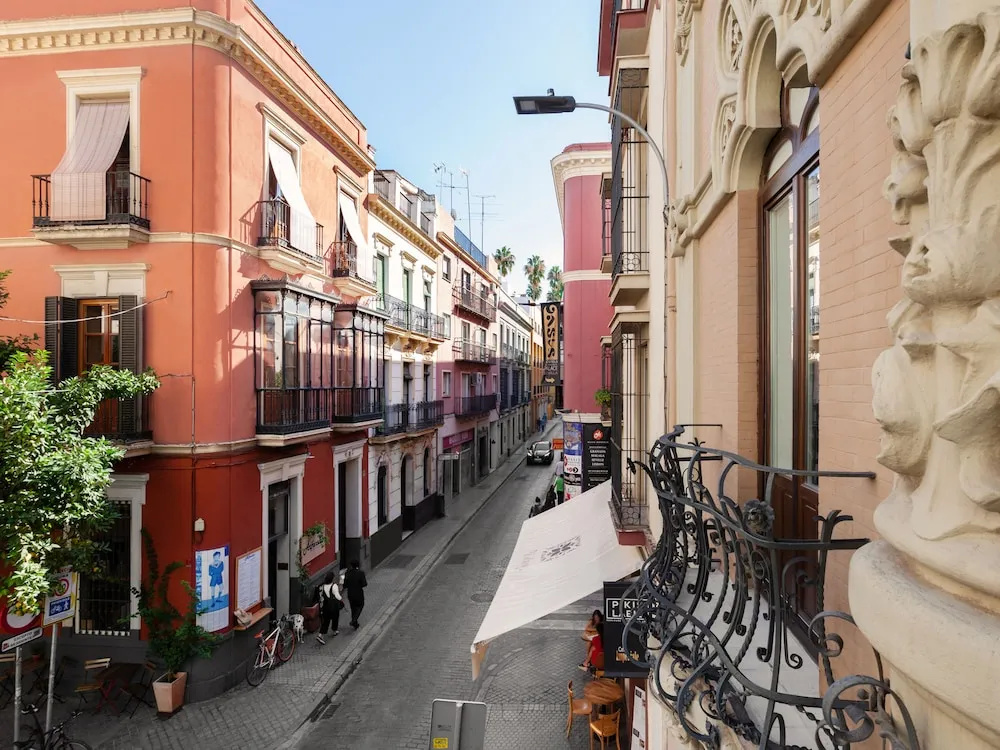 Numa Seville Solea
