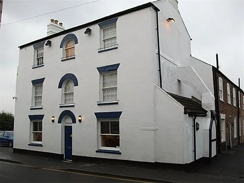 The Ship Albion