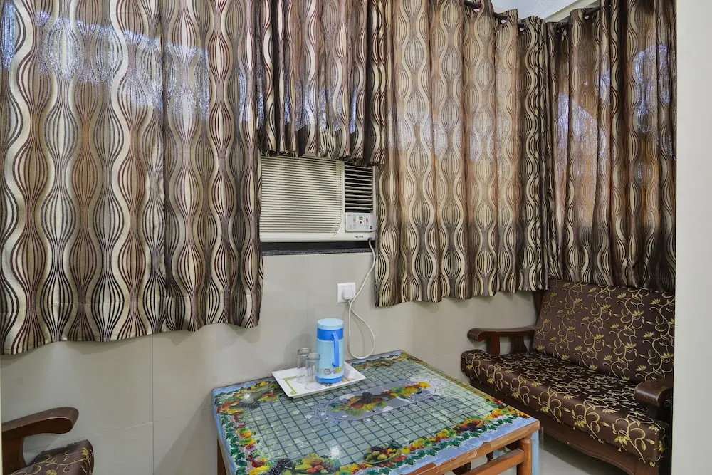 Hotel Aroma- Dadar