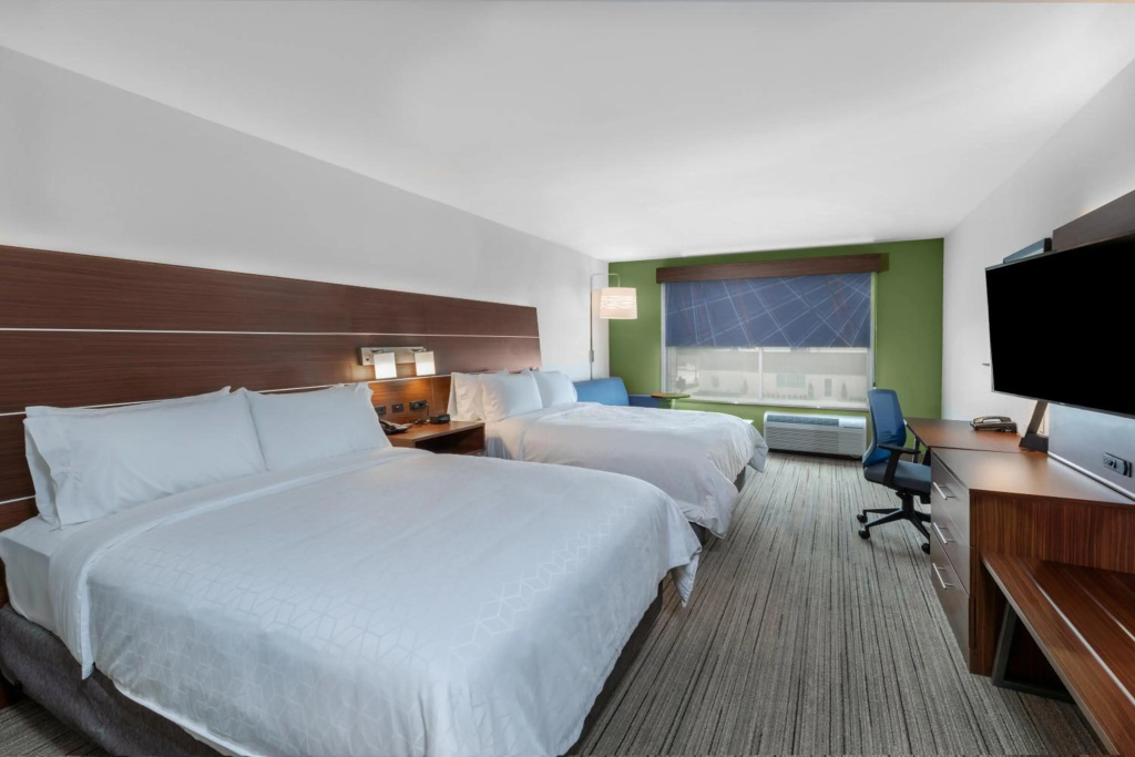 Holiday Inn Express & Suites Parsons by IHG