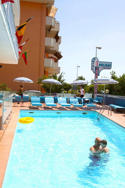 Hotel Holiday
