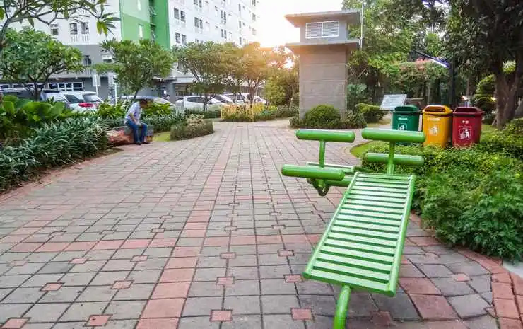 Trendy 2BR at Green Pramuka Apartment By Travelio