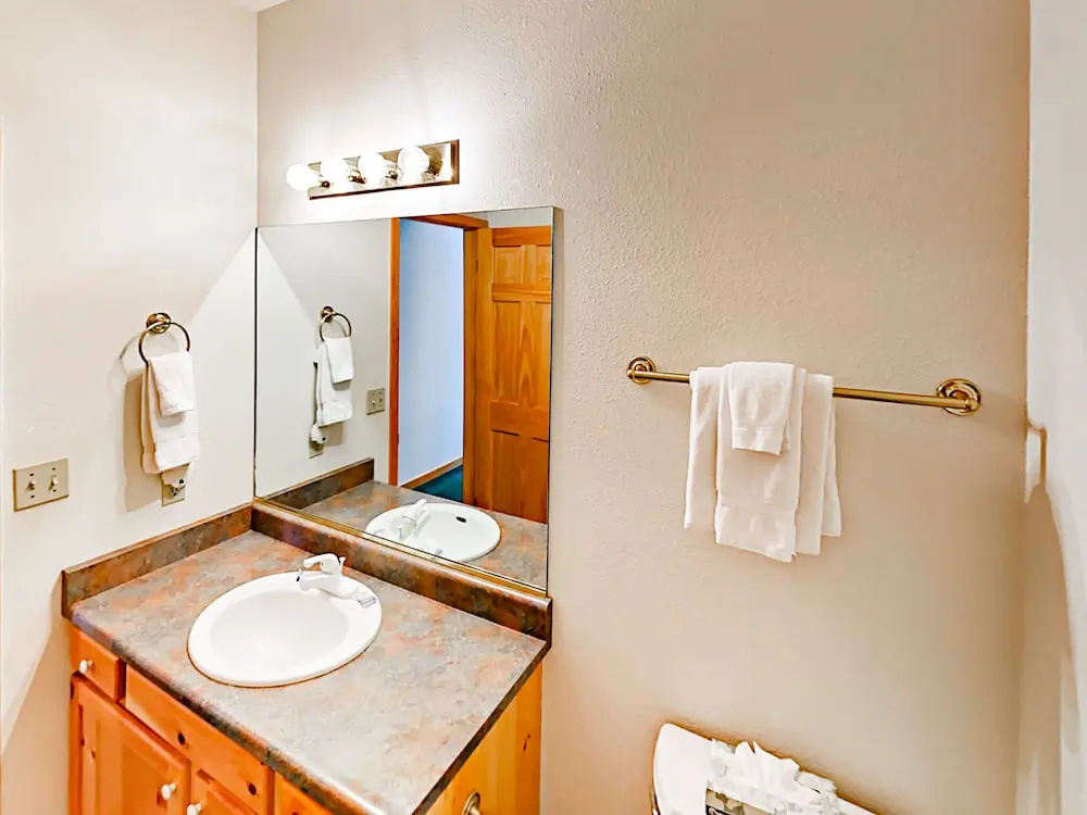 Snake River Village #20 2 Bedrooms 2 Bathrooms Townhouse
