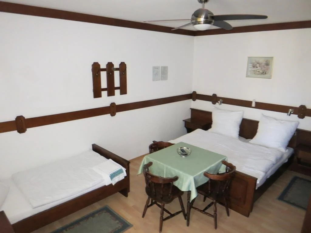 Pension Lang