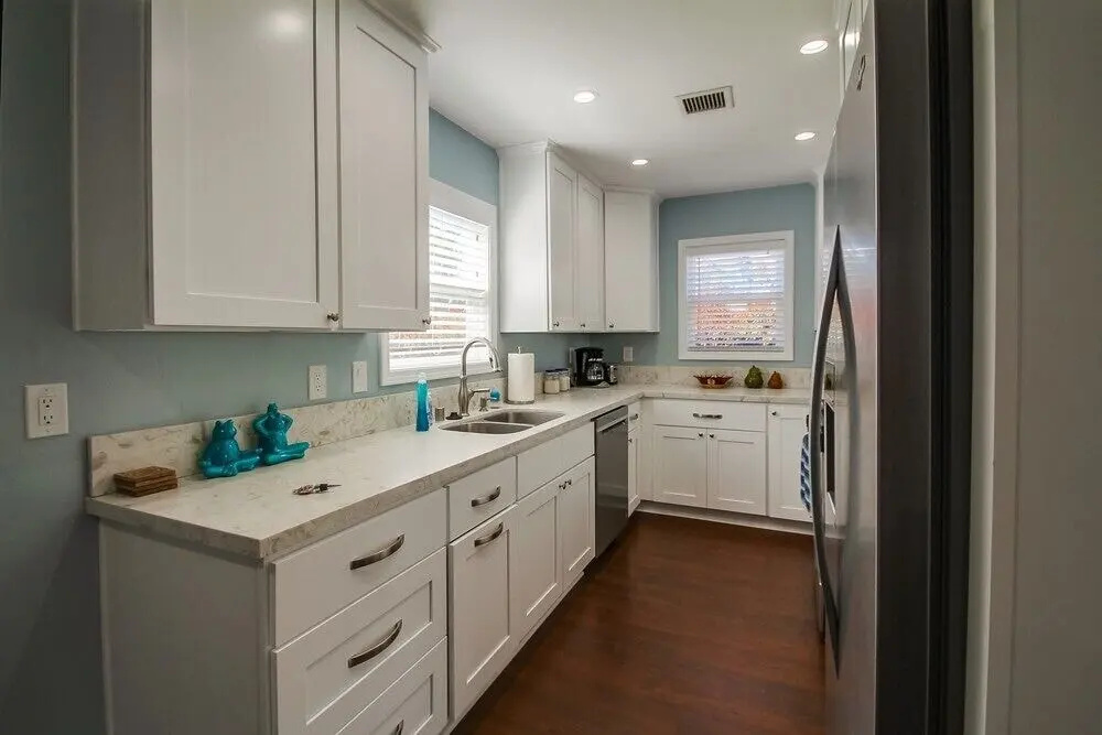 Hang Ten 3 Bedrooms 2 Bathrooms Home