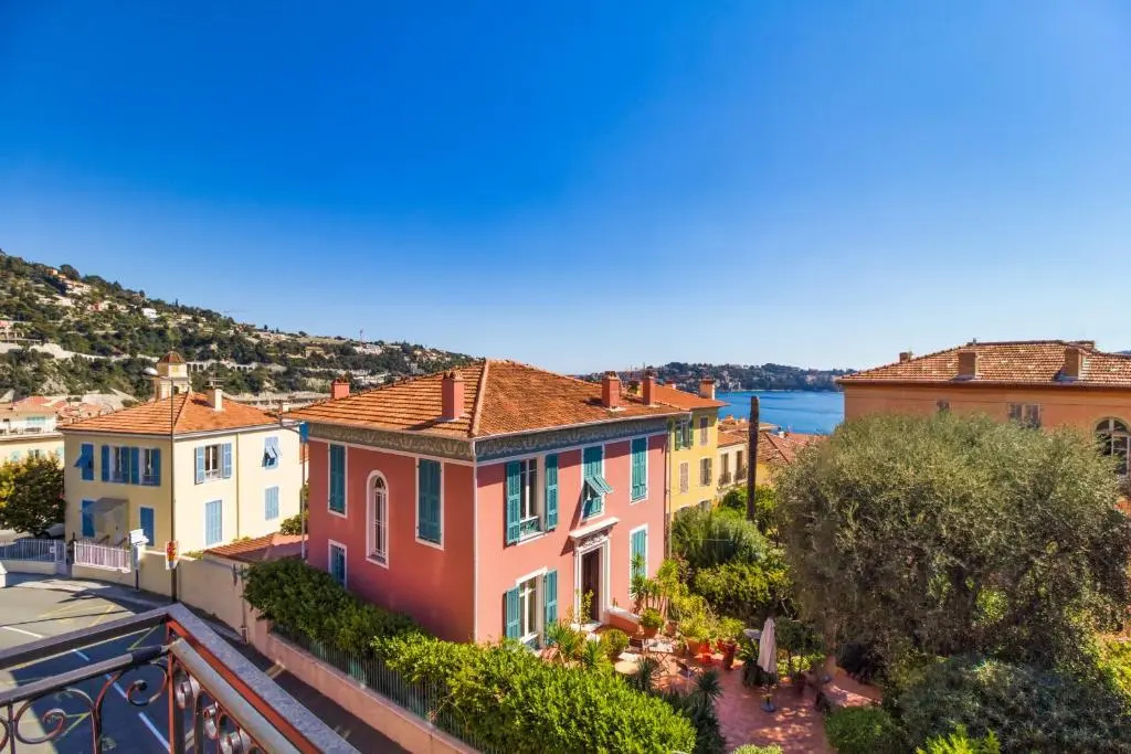 NEW ! SEA VIEW Design + Balcony 203