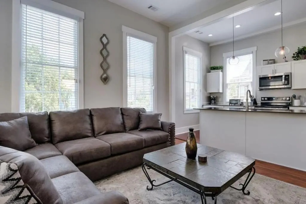 111 Waldburg street Beautifully Renovated Historic 5 bedroom 5 bath
