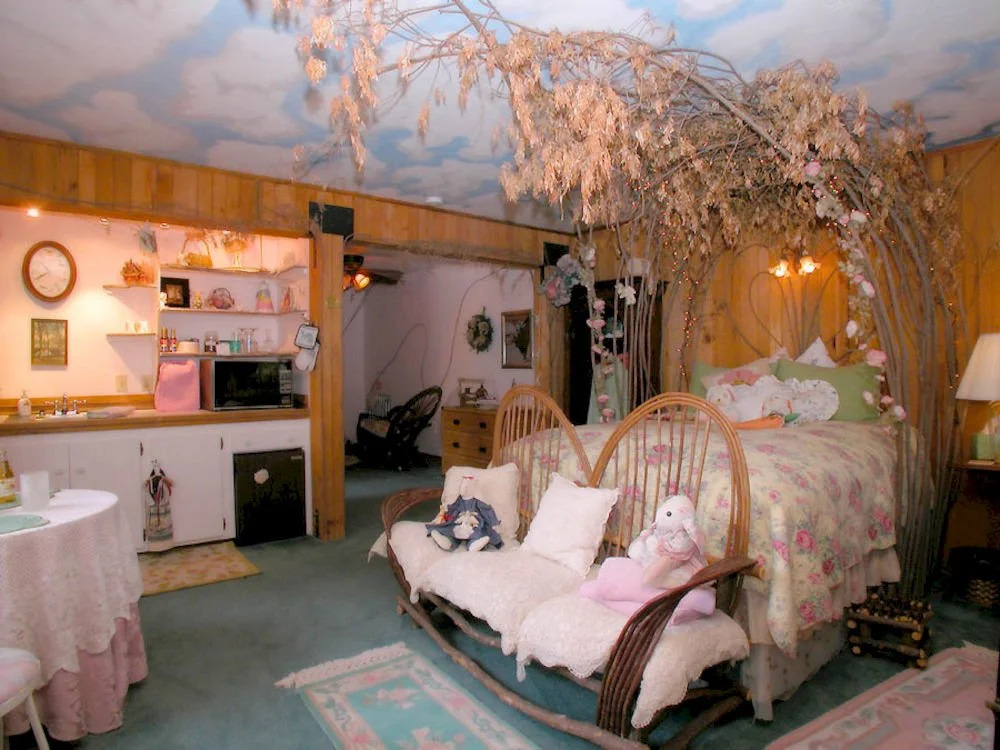 Wikiup Bed and Breakfast