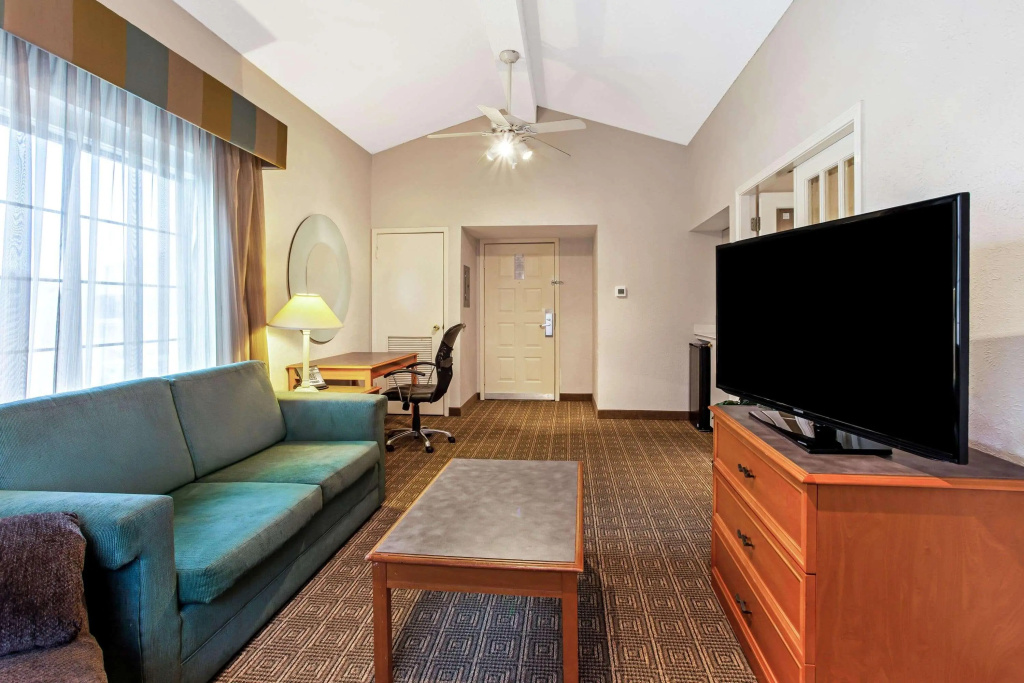 Rodeway Inn