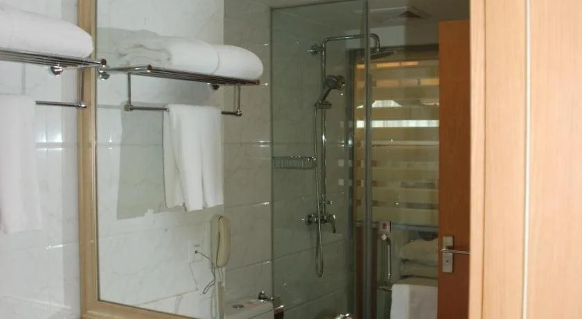 Chengdu Carmen Hotel