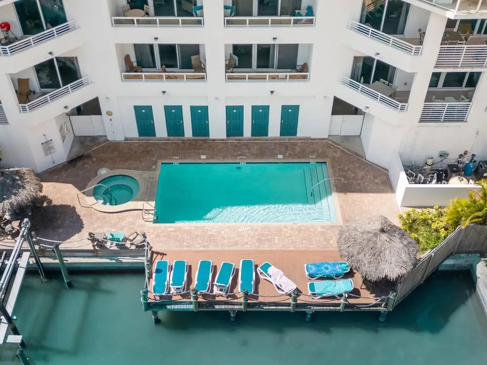 Sun West Palms 301
