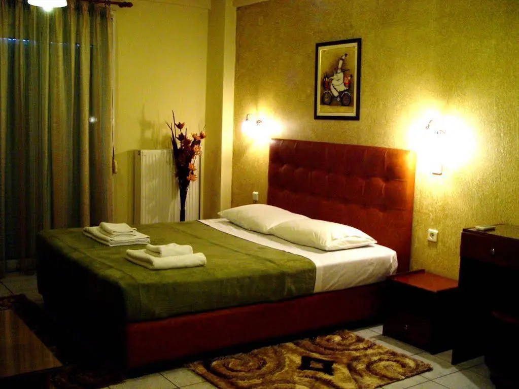 Tsironis Rooms