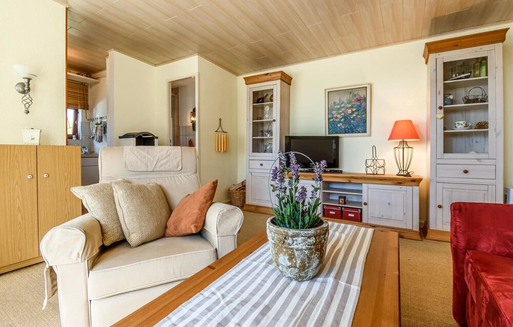 1 Bedroom Awesome Home In Haffkrug