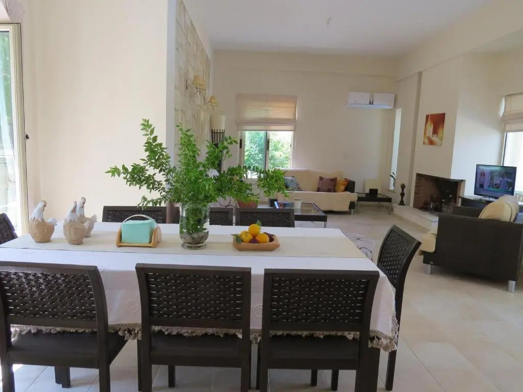 Villa Koumneni