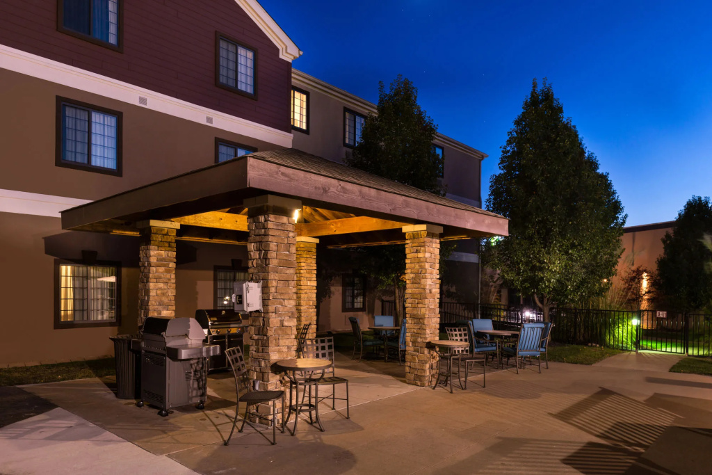 Staybridge Suites O'Fallon Chesterfield by IHG