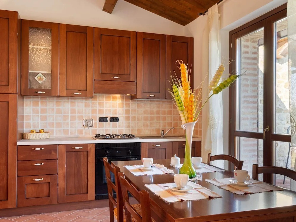 Luxurious Holiday Home in Marsciano With Swimming Pool