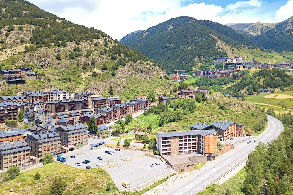 El Tarter Spacious Ski Apartment