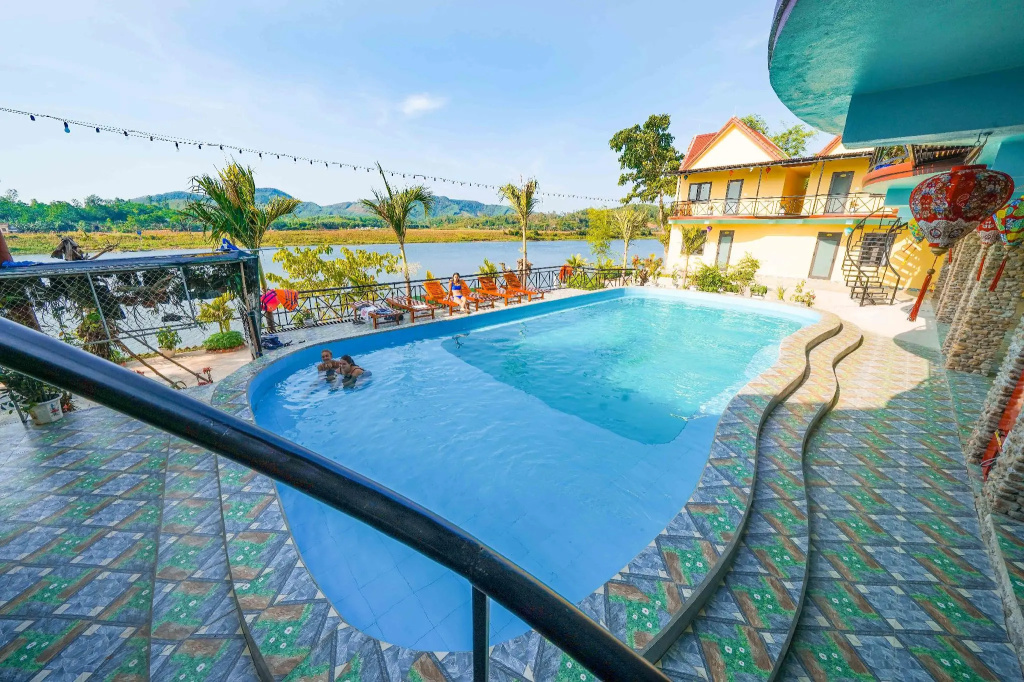 Phong Nha Hillside View Bungalow