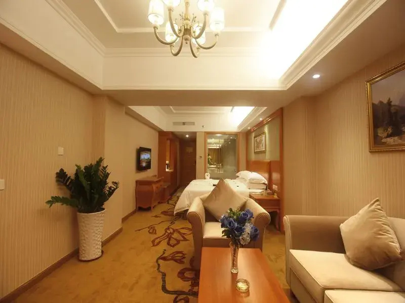 Vienna Hotel Sanya First Market