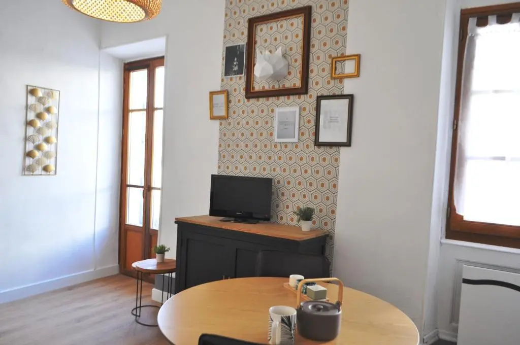 Appartements CONFIDENCE hyper centre calme - SEJOURAIXLESBAINS