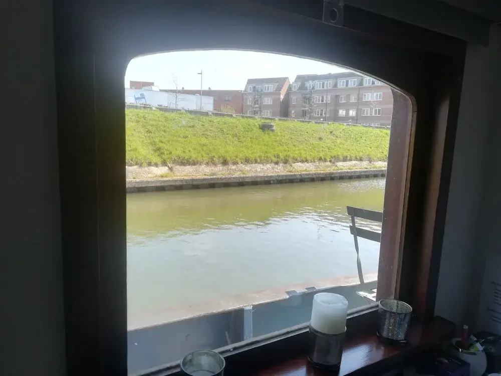 BnB Boat