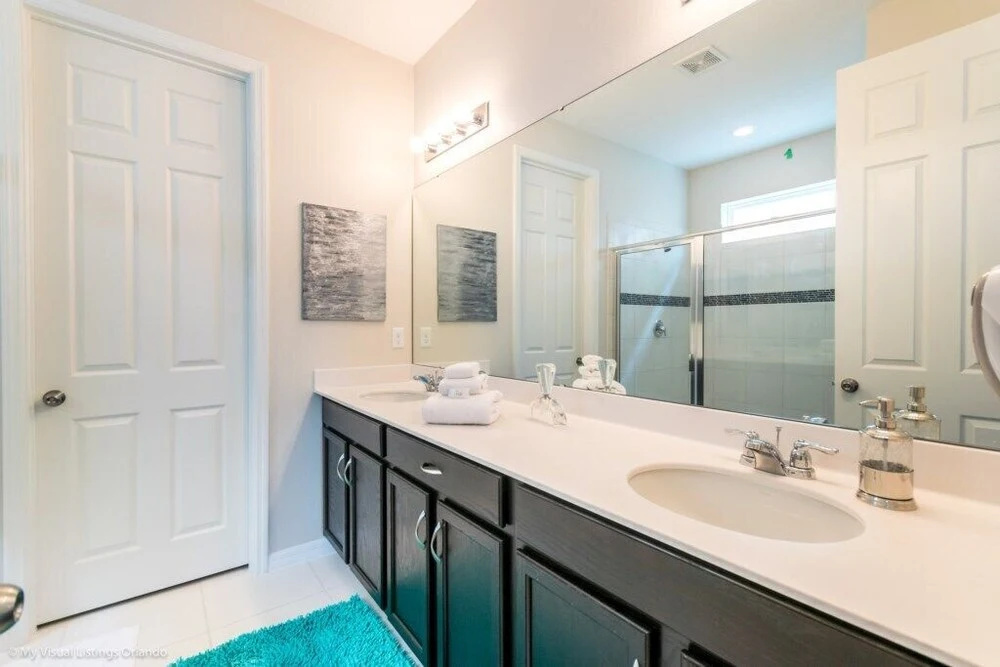 Large 7 Bed Pool Near Disney For 14 Guests! 7 Bedroom Villa