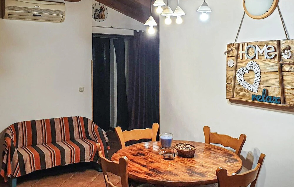 Lovely Home In Kukci With Wifi
