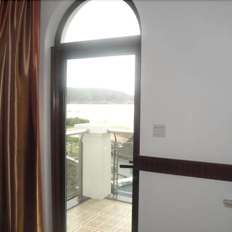 Taohua Island Hailanlan Mountain Villa