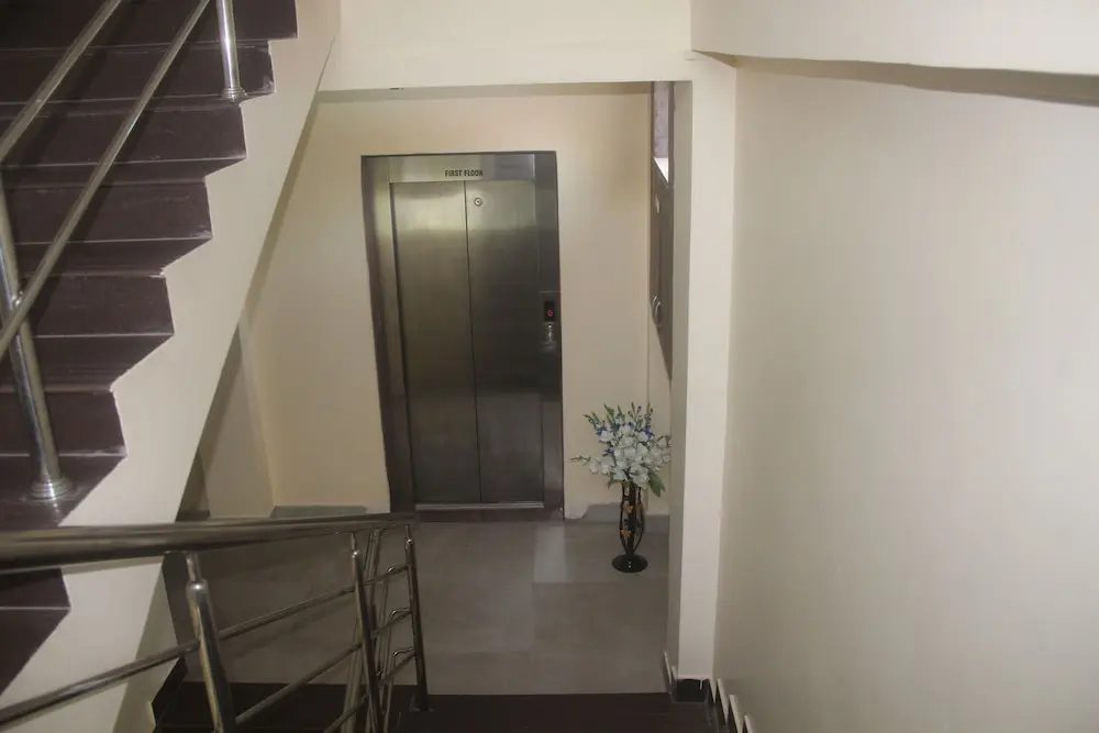 Hotel Serene Palace