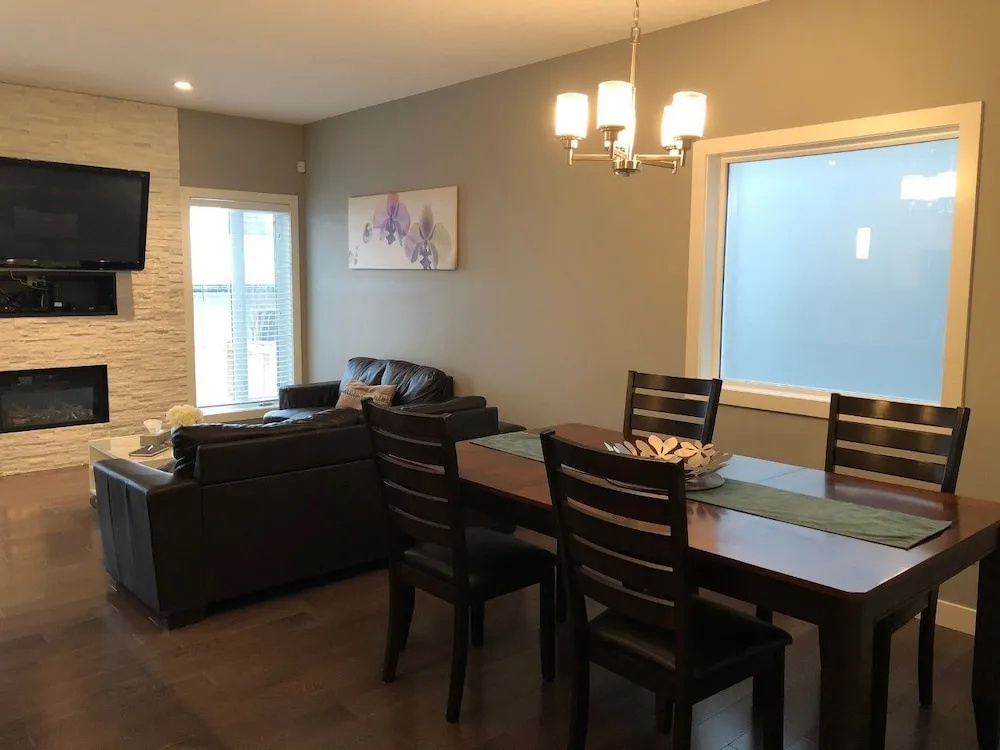 Luxury Bowness Getaway