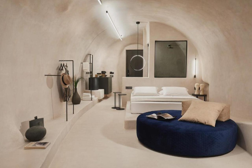 Divine Boutique Cave Experience
