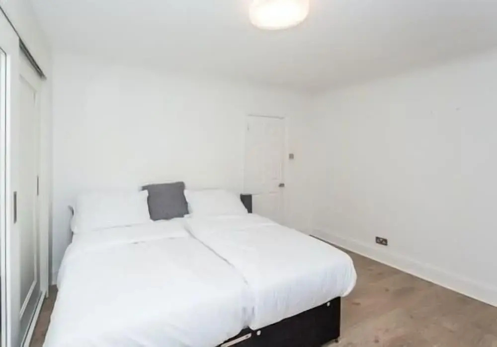 House - Sleeps7 - Garden - Parking - Station Close