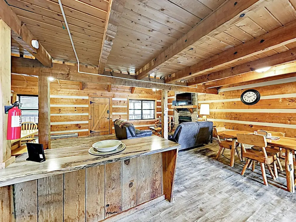 3015 Sevierville - 4 Br Cabin