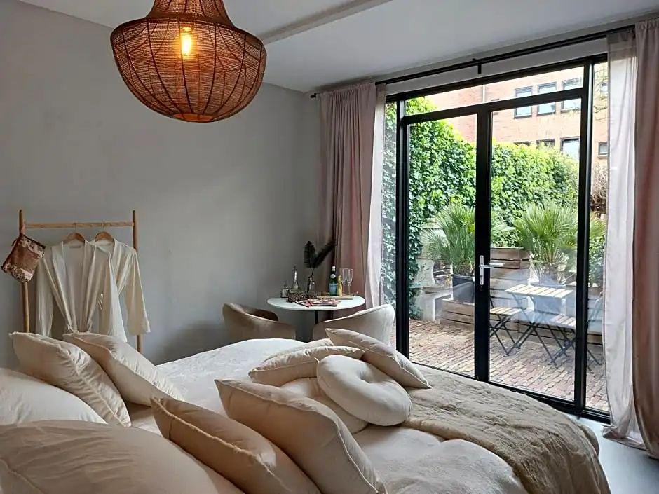Saya Boutique Hotel