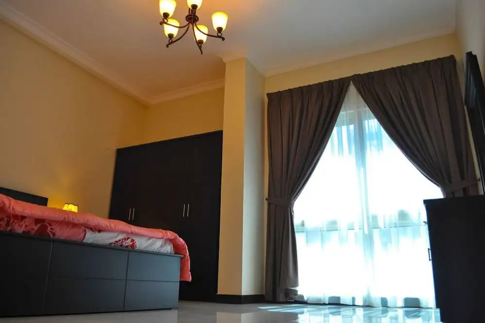 Golden Treasure Tower Family Apartment