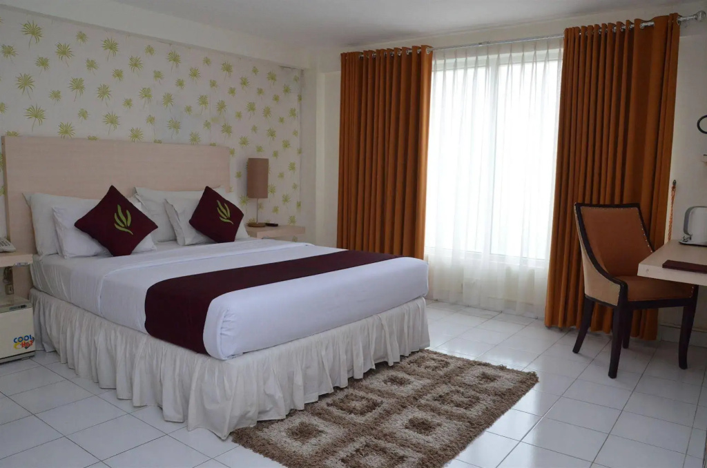 Santosa City Hotel
