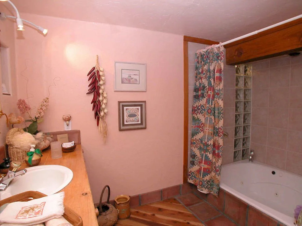 Wikiup Bed and Breakfast